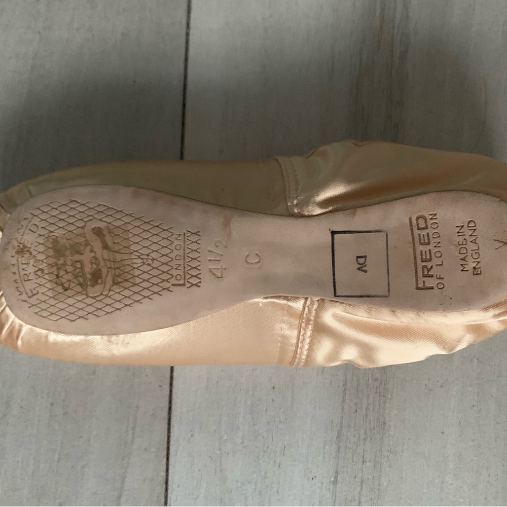 Freed of London Pointe Shoes size 4.5